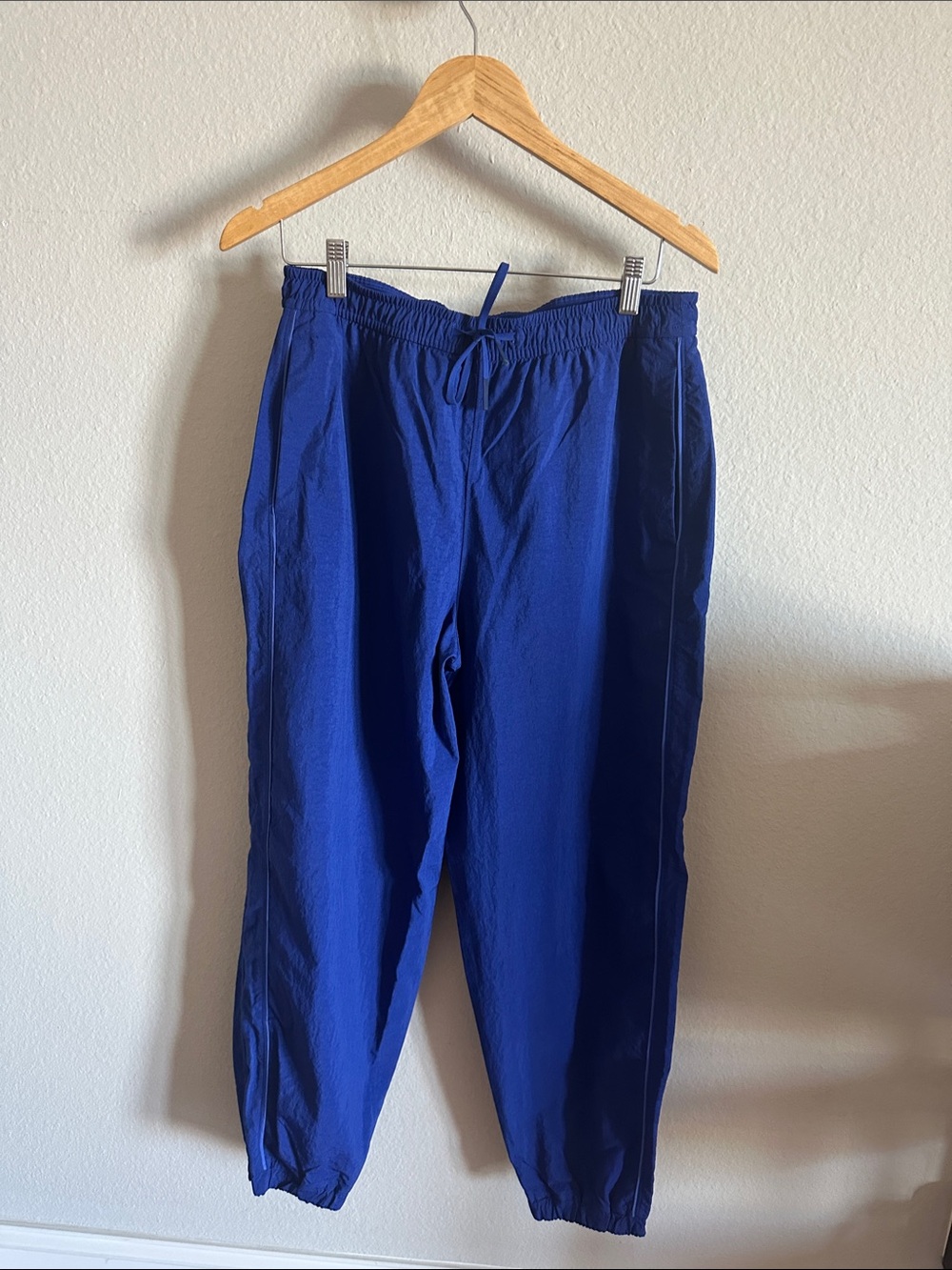 Lululemon License to Train Woven Mid-Rise Jogger Deep Sea Blue/Moroccan Blue - Picture 8 of 13